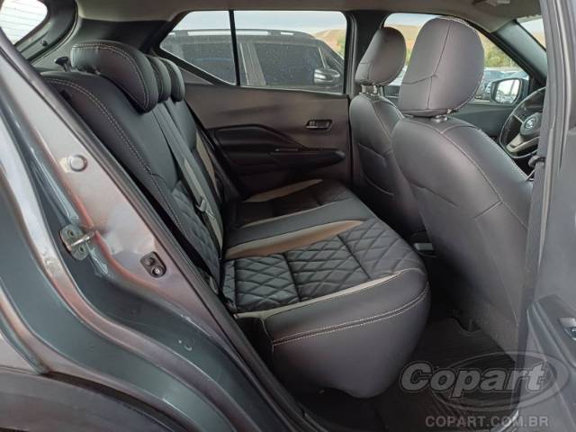2018 NISSAN KICKS 
