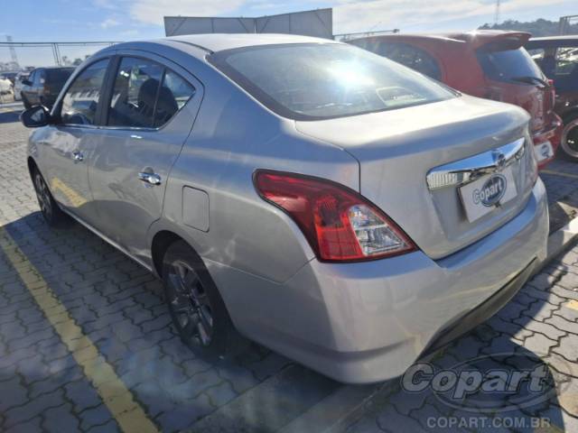 2017 NISSAN VERSA 