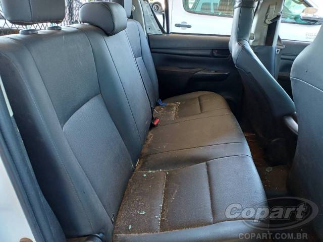 2024 TOYOTA HILUX CD 