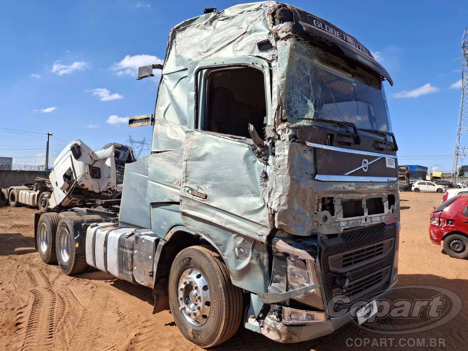 2020 VOLVO FH Caminhão Diesel
