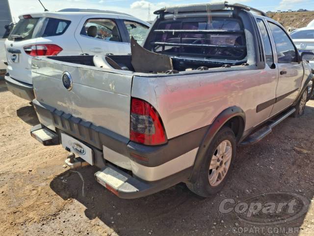 2005 FIAT STRADA 