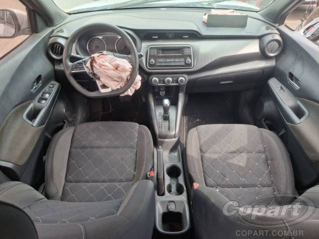 2019 NISSAN KICKS 