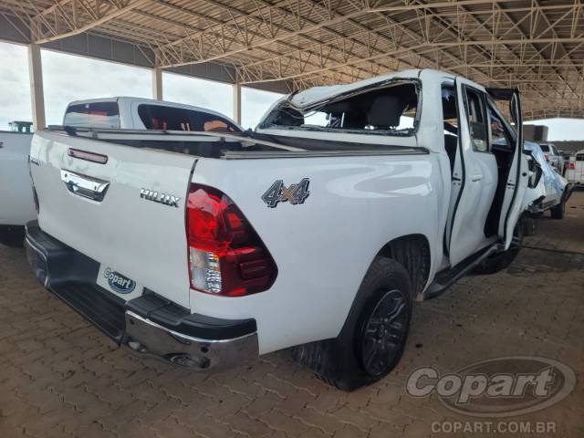 2024 TOYOTA HILUX CD 