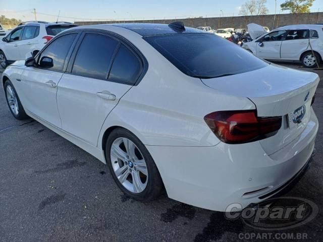 2018 BMW SERIE 3 