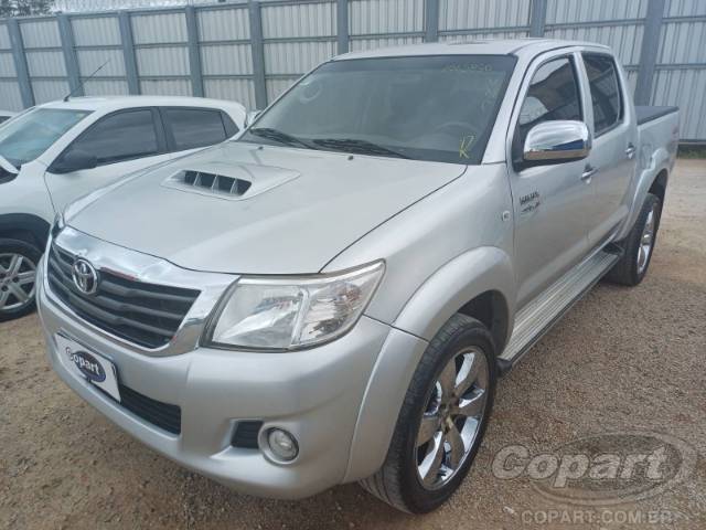 2015 TOYOTA HILUX CD 