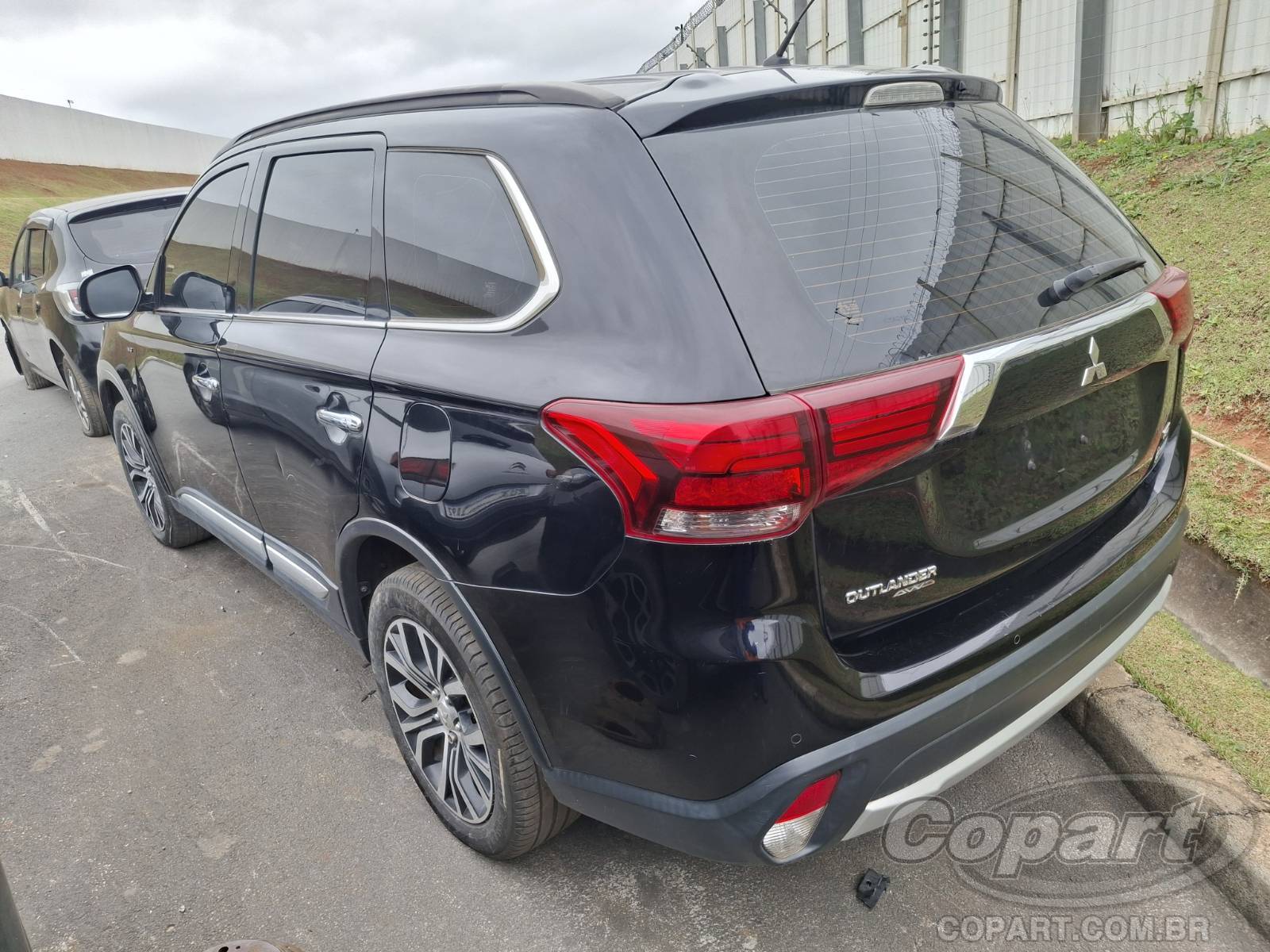 Foto 3: 2016 MITSUBISHI OUTLANDER