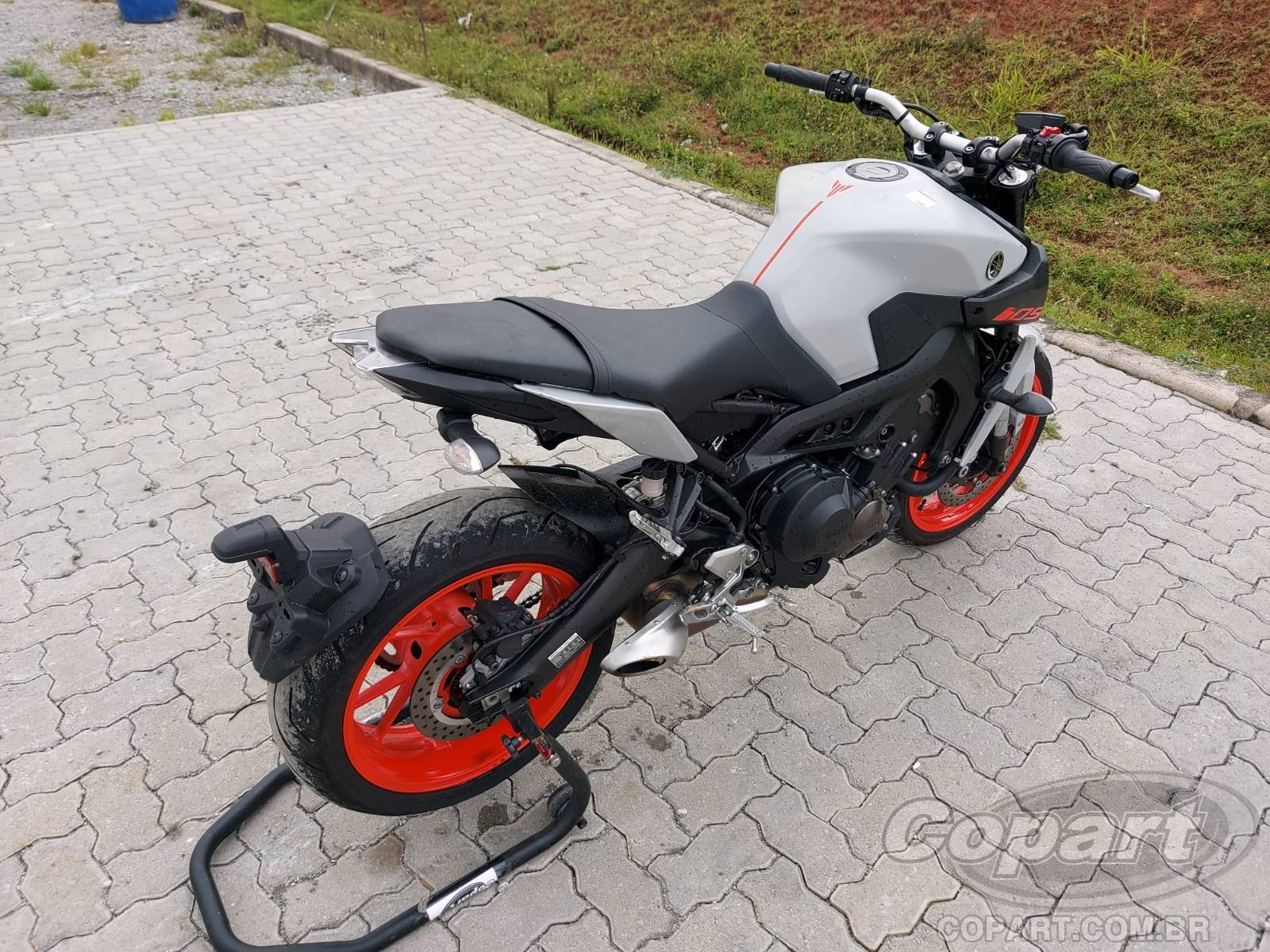 Foto 4: 2021 YAMAHA MT-09