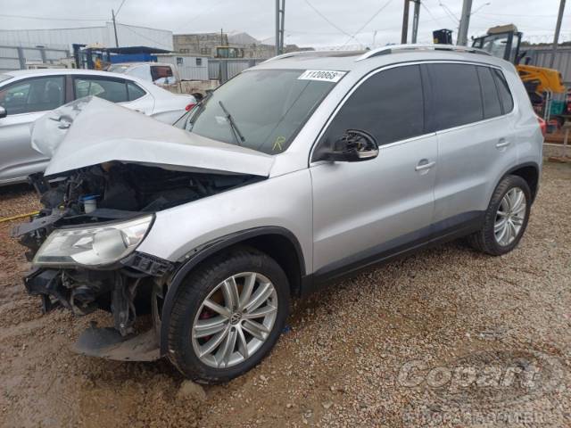 2011 VOLKSWAGEN TIGUAN 
