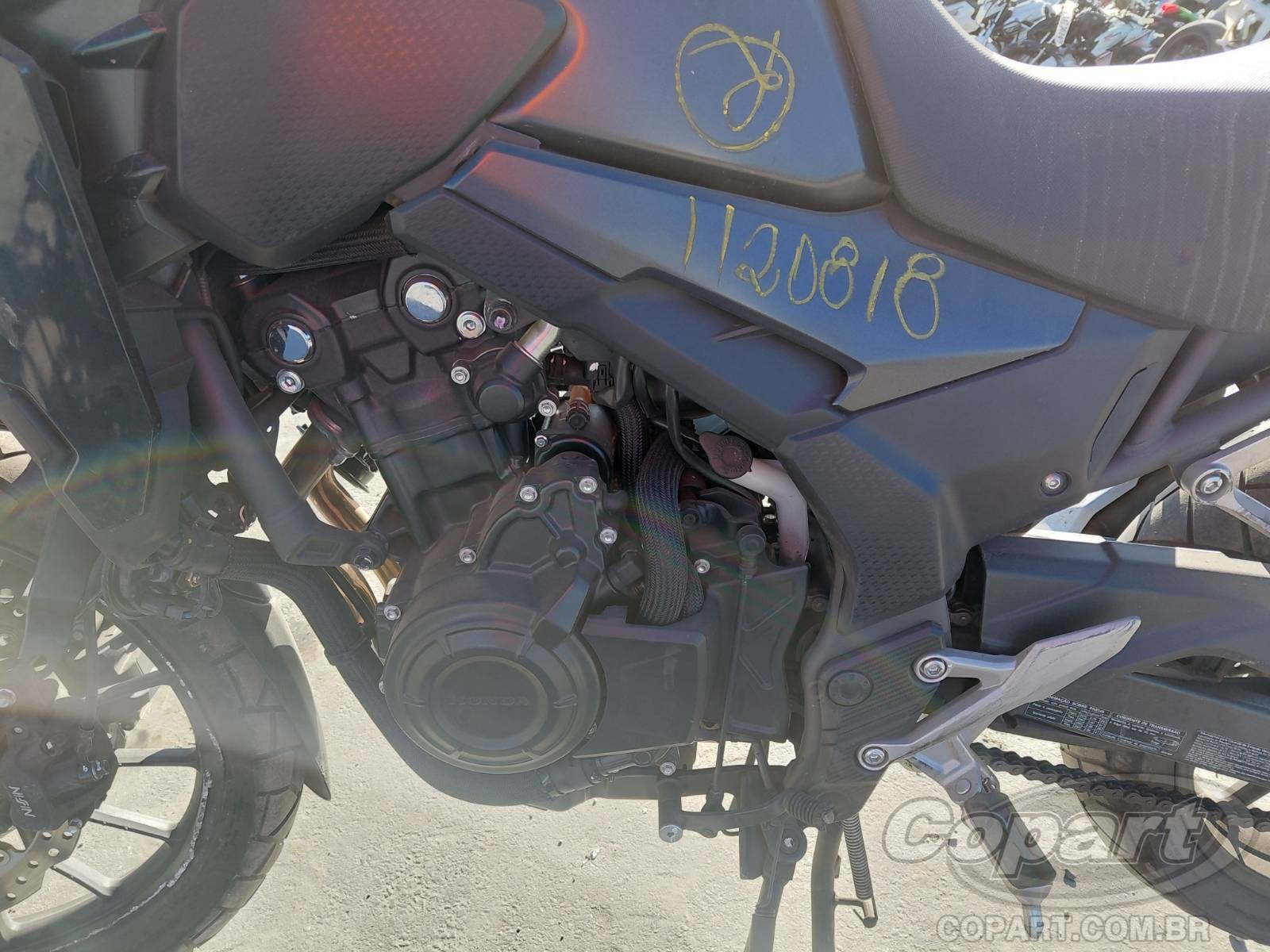 Foto 6 de 10: 2023 HONDA CB 500 X