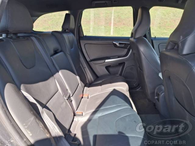 2017 VOLVO XC60 
