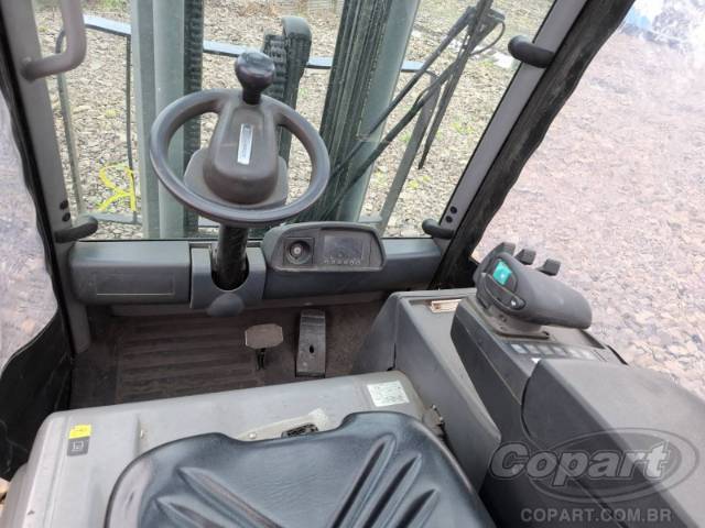 2017 JUNGHEINRICH EMPILHADEIRA EFG 320 