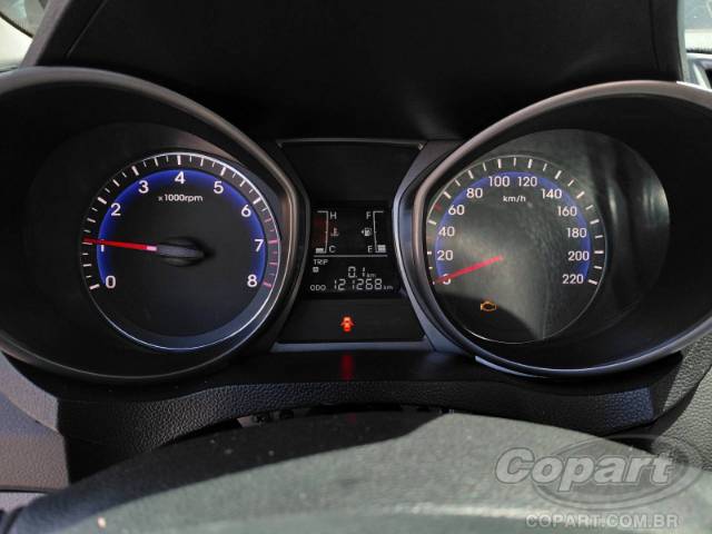 2015 HYUNDAI HB20S 