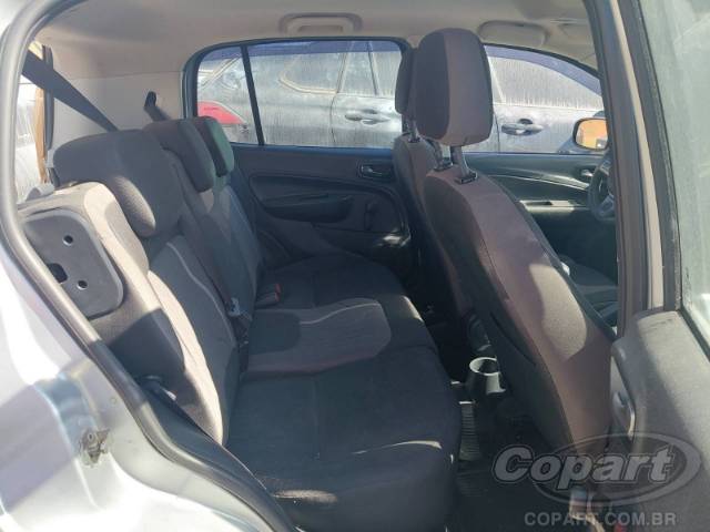 2017 FIAT UNO 