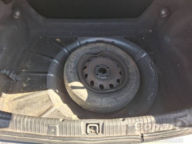 2004 CHEVROLET CORSA SEDAN 