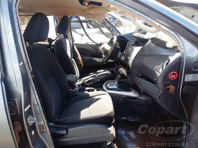 2021 NISSAN FRONTIER CD 