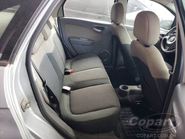 2015 FIAT GRAND SIENA 