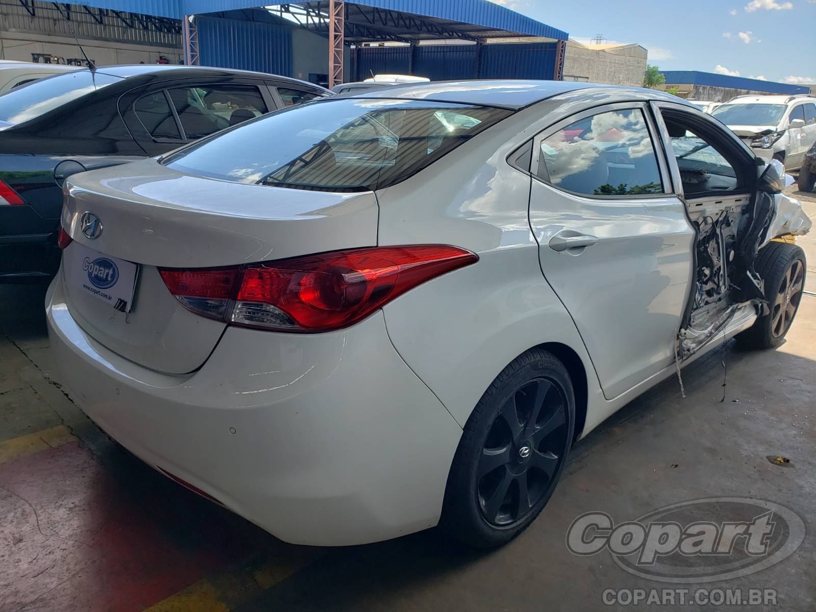 Foto 4: 2013 HYUNDAI ELANTRA