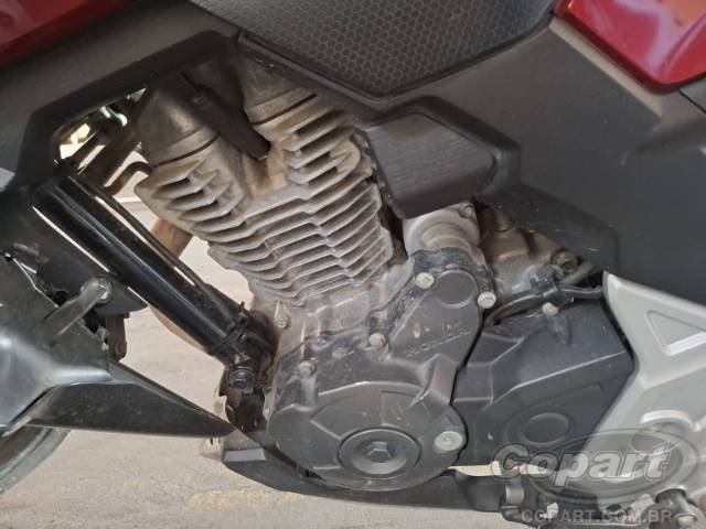 2025 HONDA CB 300F 