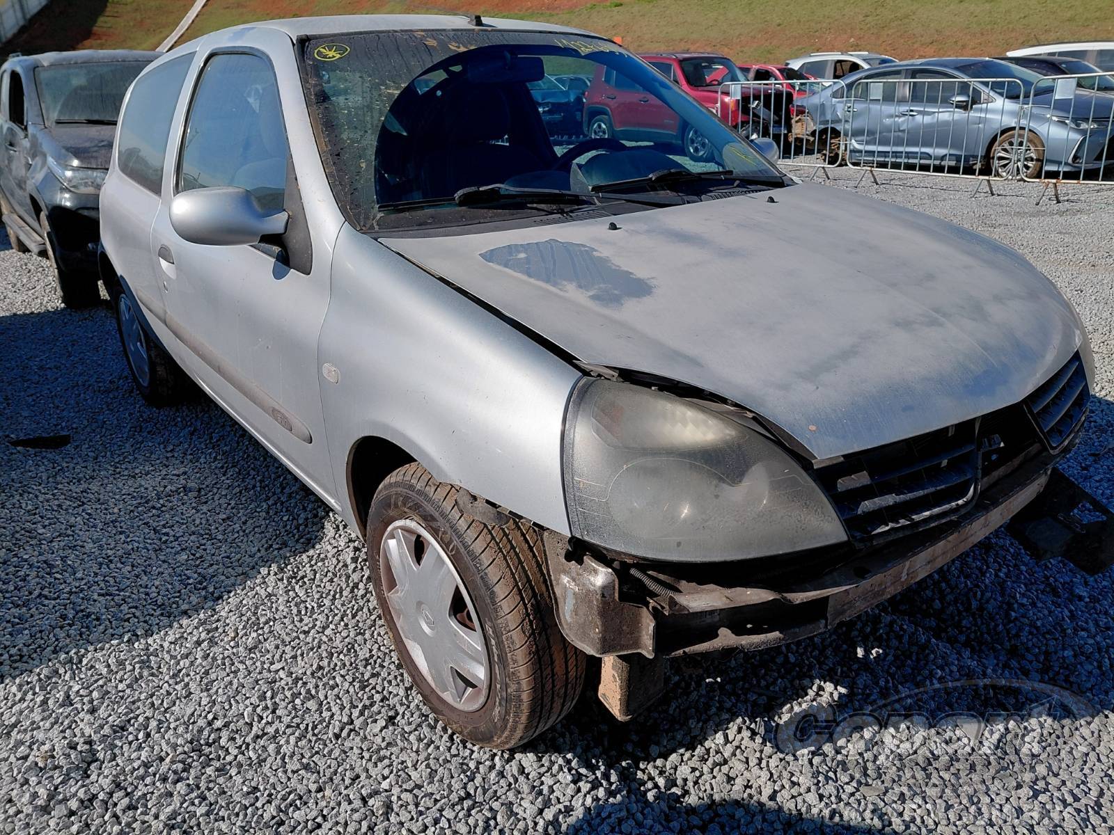 Veículo Renault Clio Renault Clio 2010 2010 em leilão