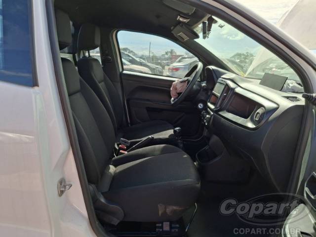 2025 FIAT STRADA 