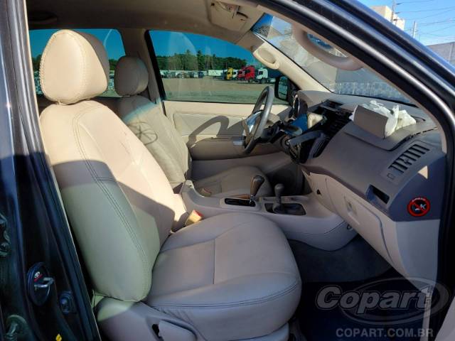 2006 TOYOTA HILUX SW4 