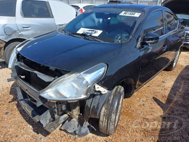 2017 NISSAN VERSA 
