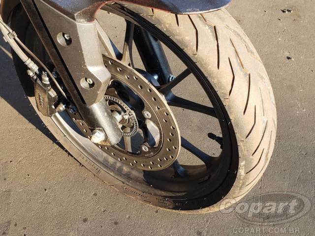 2026 HONDA CB 300F 