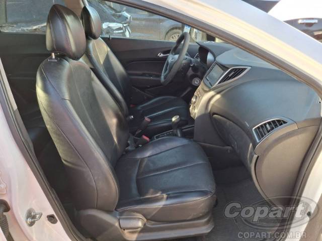 2015 HYUNDAI HB20S 