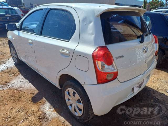 2013 TOYOTA ETIOS 