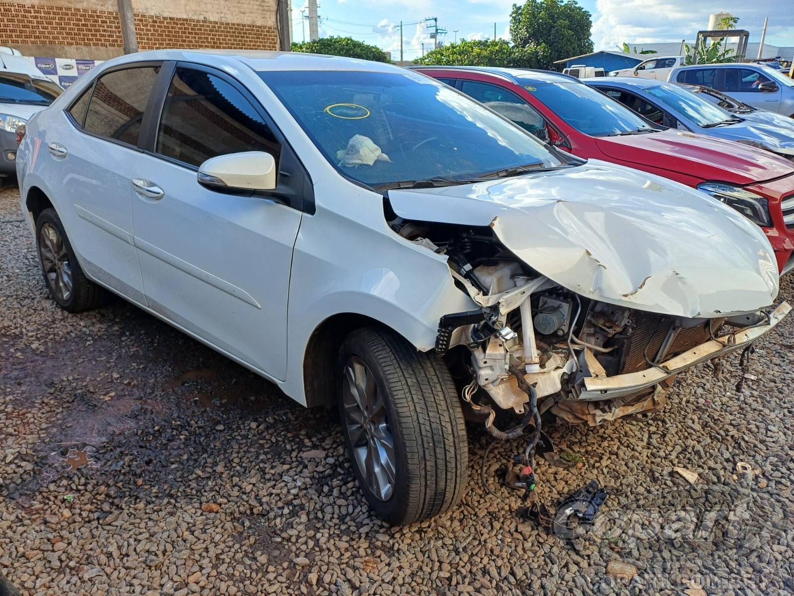 Veículo Toyota Corolla Toyota Corolla XEi 2.0 16V Flex 2019 Médio Dano Frontal 2019 em leilão