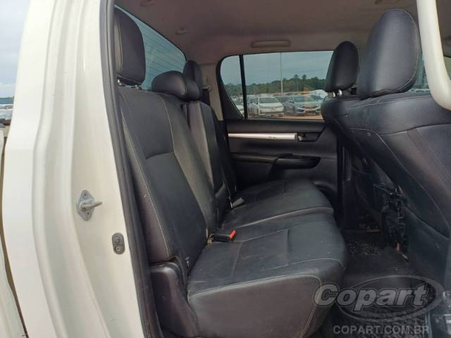2016 TOYOTA HILUX CD 