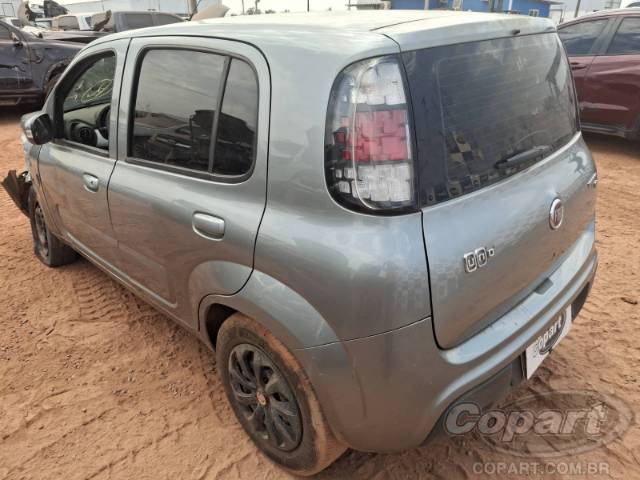 2015 FIAT UNO 