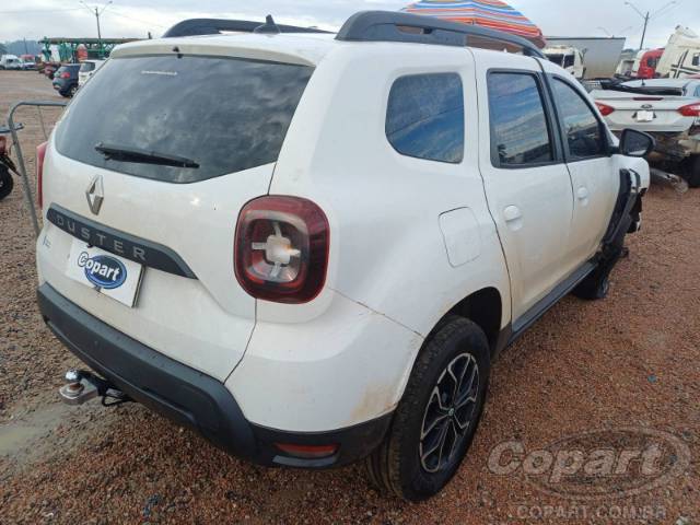 2022 RENAULT DUSTER 