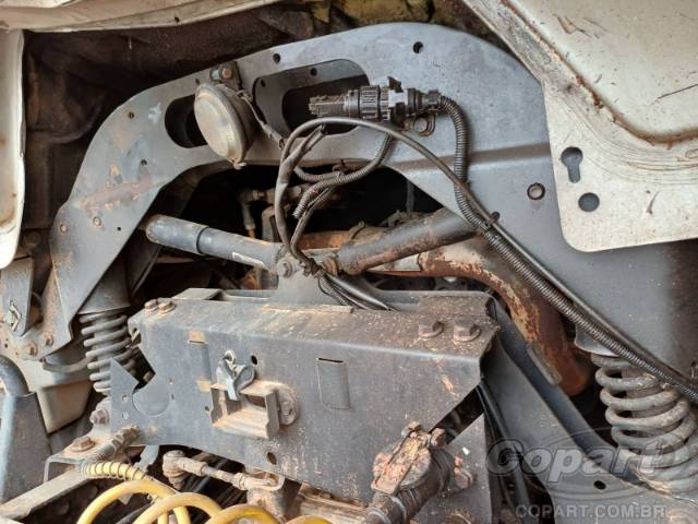 2011 MERCEDES BENZ AXOR 