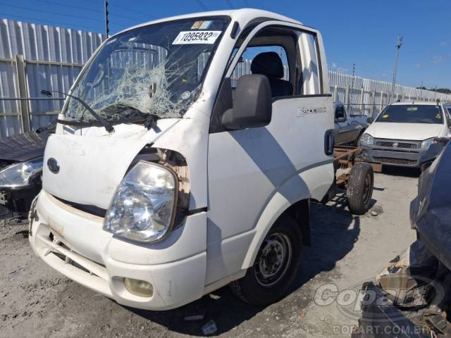 2011 KIA BONGO 