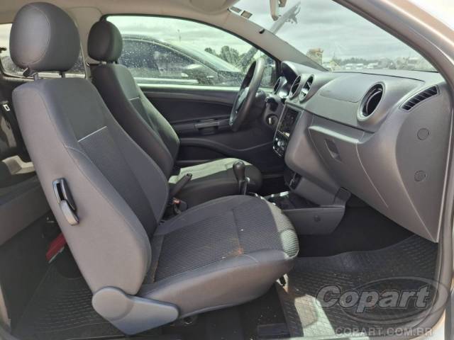 2019 VOLKSWAGEN SAVEIRO CD 