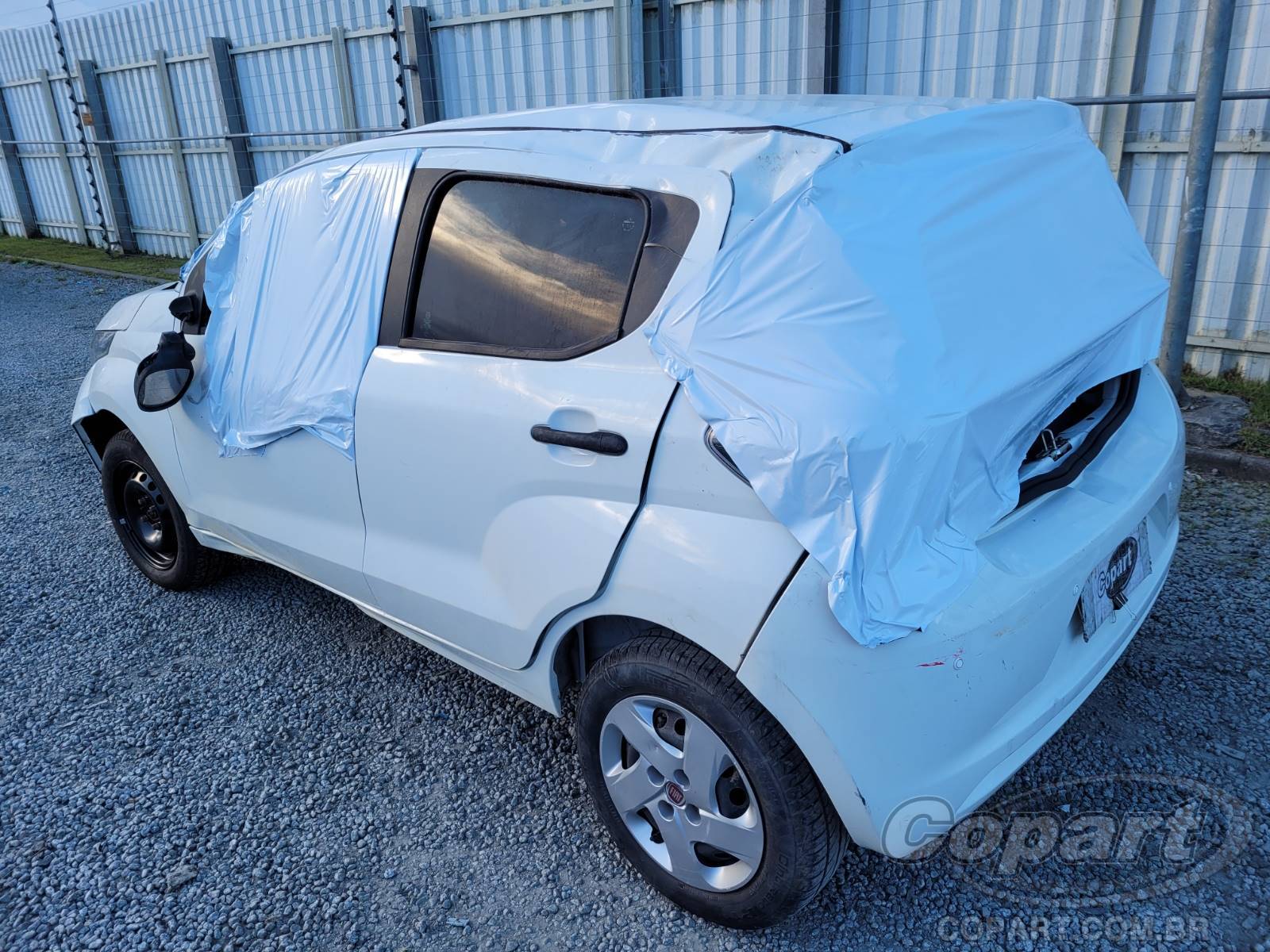 Foto 3: 2020 FIAT MOBI