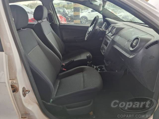 2013 VOLKSWAGEN GOL 