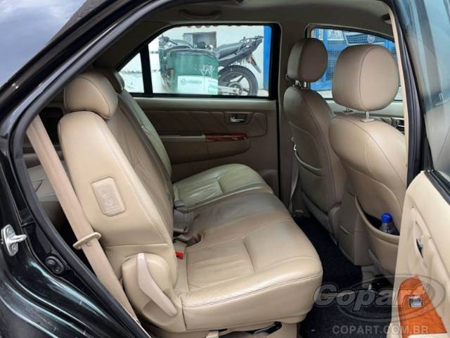 2010 TOYOTA HILUX SW4 