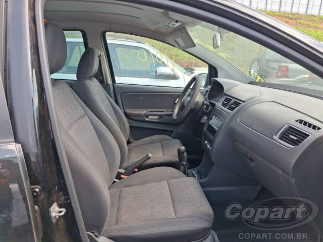 2013 VOLKSWAGEN FOX 