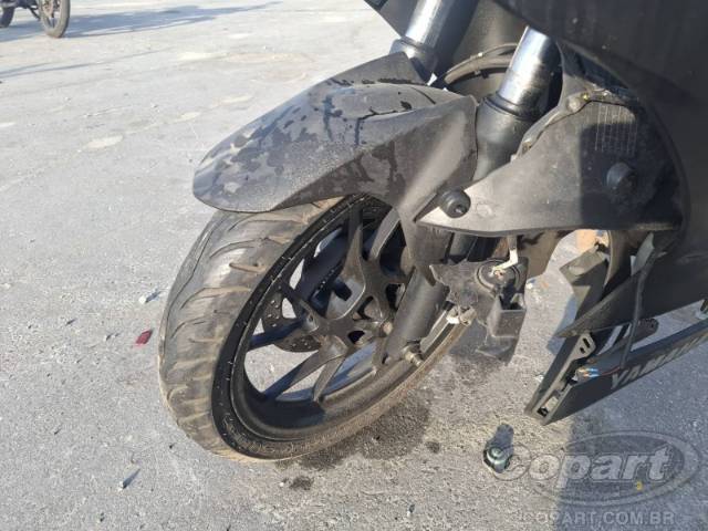 2025 YAMAHA YZF R15 