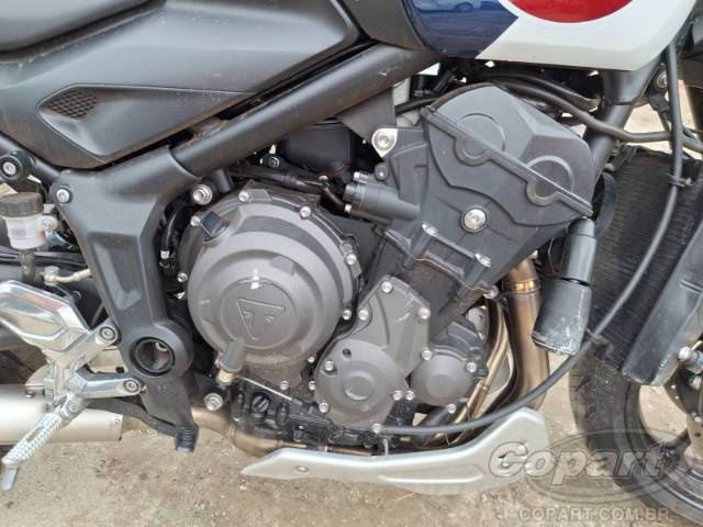 2025 TRIUMPH TRIDENT 