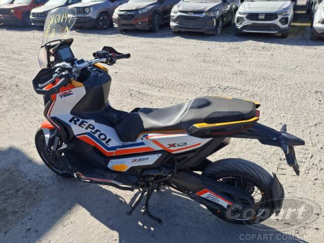 2019 HONDA X-ADV 