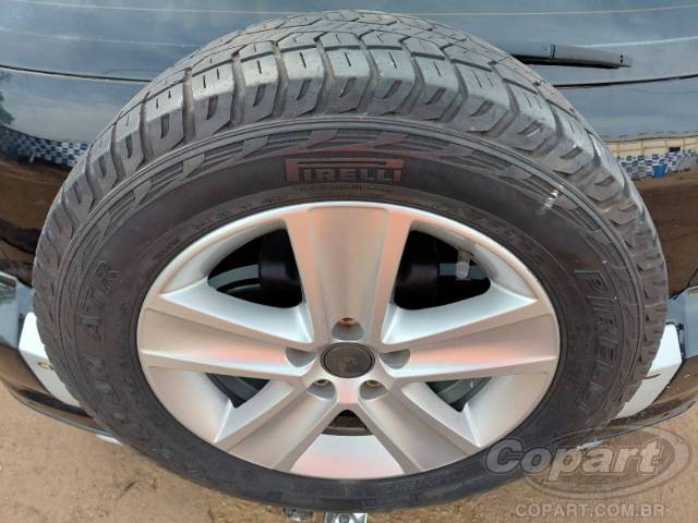 2011 VOLKSWAGEN FOX 