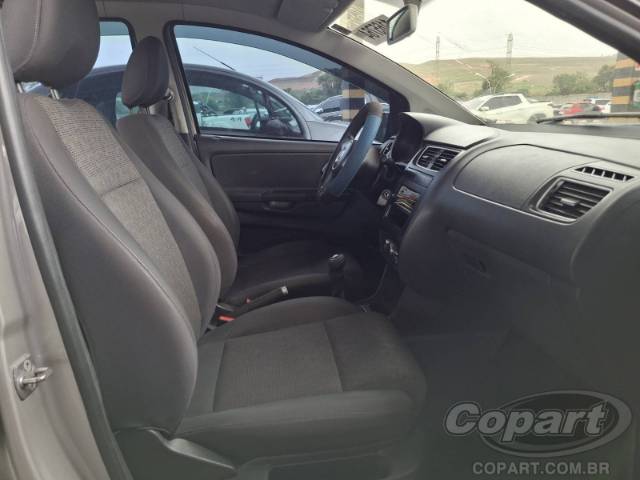 2013 VOLKSWAGEN FOX 