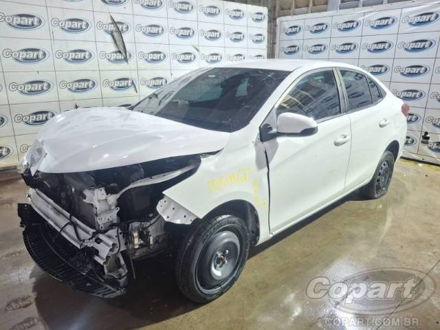 2025 TOYOTA YARIS SEDA 