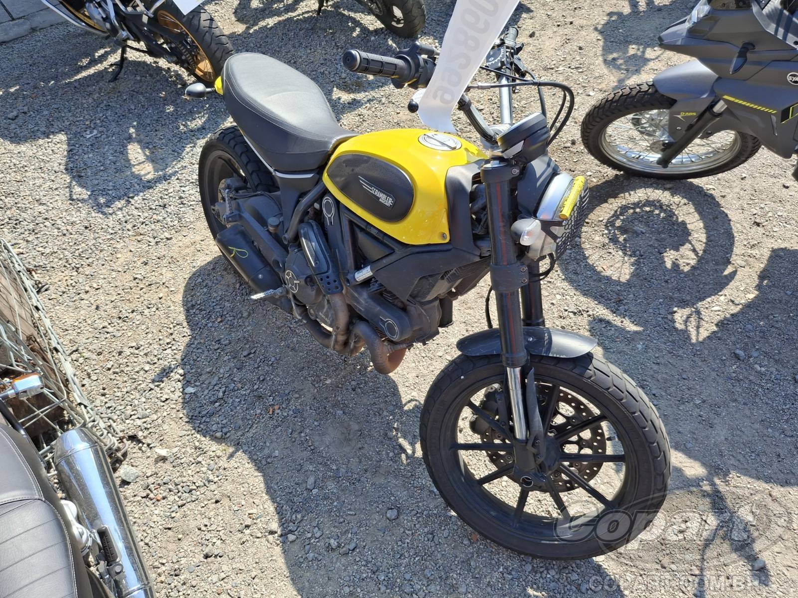 Veículo DUCATI Scrambler Ducati Scrambler 803 Icon 2016 Pequena Monta 2016 em leilão