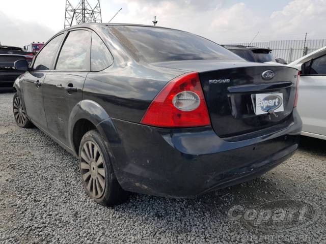 2009 FORD FOCUS SEDAN 