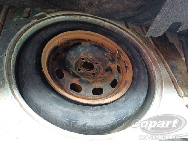 2011 VOLKSWAGEN VOYAGE 