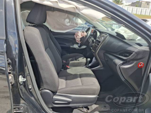 2025 TOYOTA YARIS SEDA 